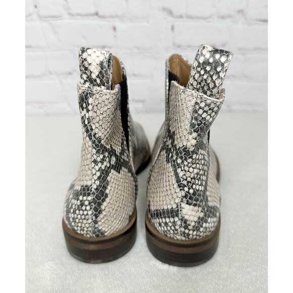 Lucky Brand Haylia Chelsea Boot Gray Black Snake Print Leather Womens 6M - Picture 5 of 8